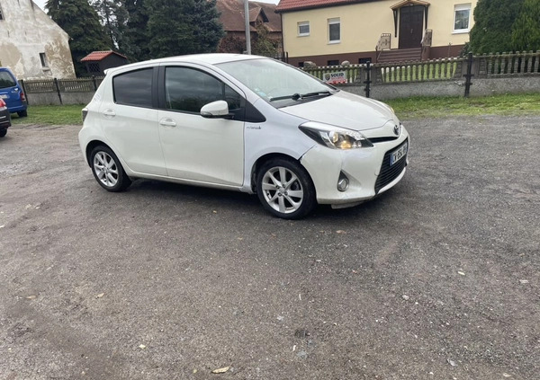 Toyota Yaris cena 24500 przebieg: 105000, rok produkcji 2013 z Krotoszyn małe 529